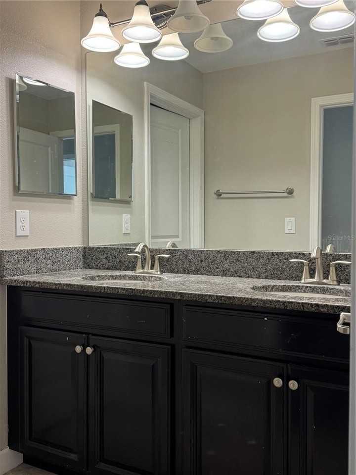 19095 Andrea Lynn Ln - Photo 6 of 10