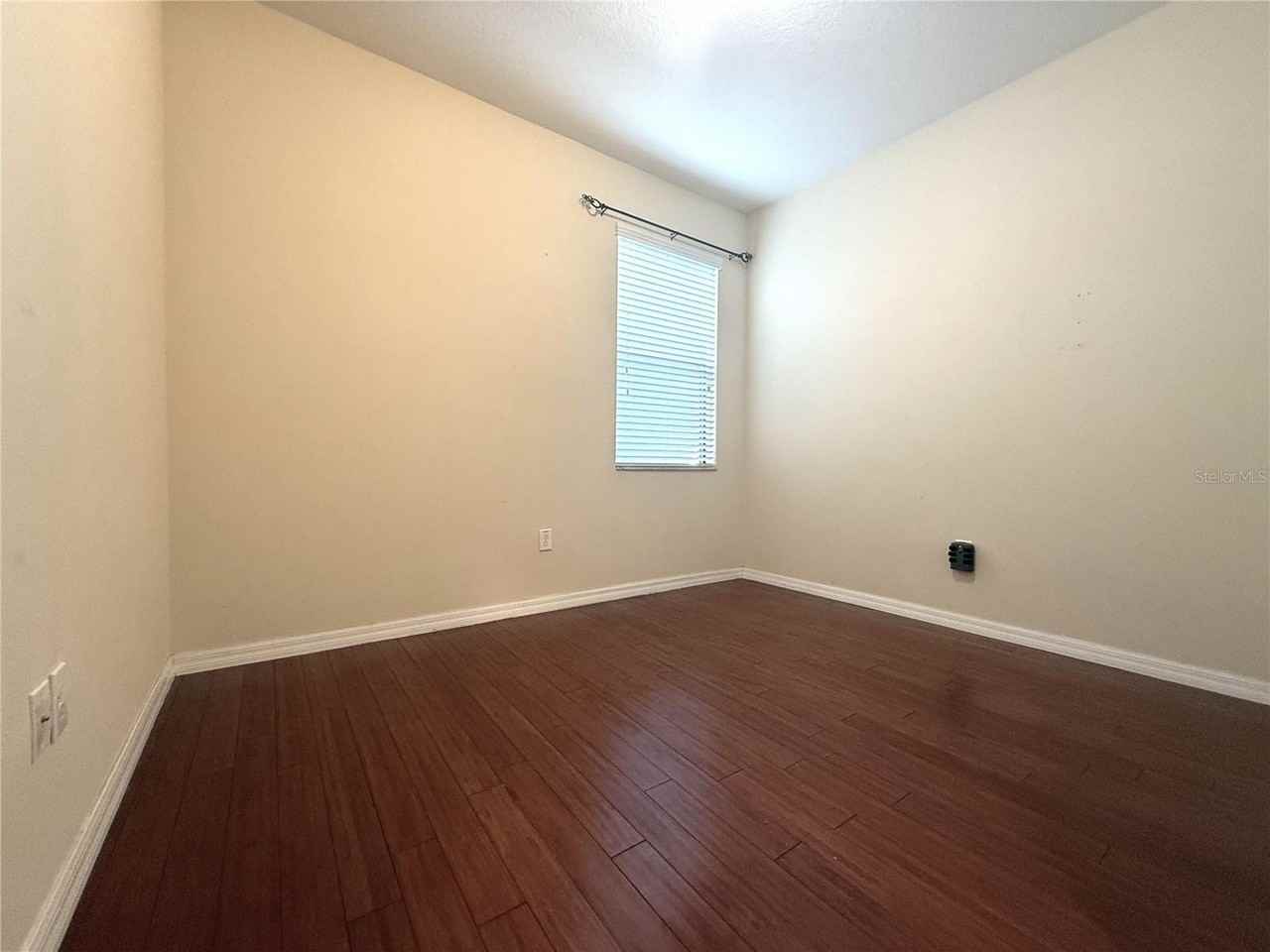 1227 Ballard Green Pl - Photo 5 of 42