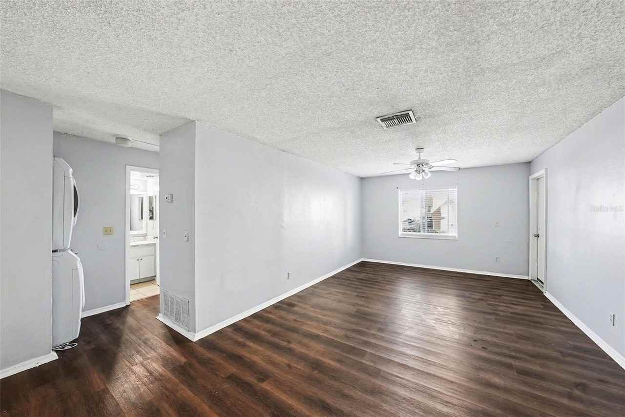 550 Golden Raintree Pl #550 - Photo 7 of 34