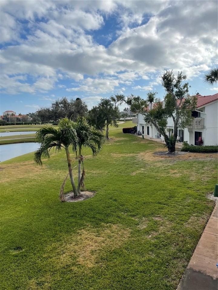 6260 Sun Blvd #1 - Photo 3 of 38