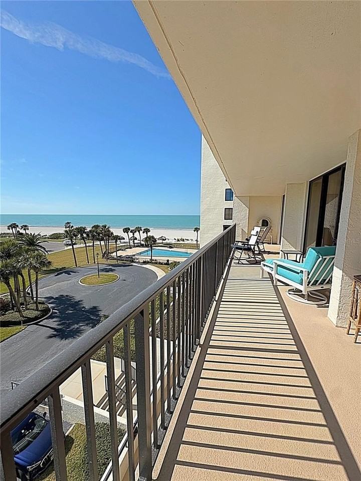 1460 Gulf Blvd #411 - Photo 6 of 42
