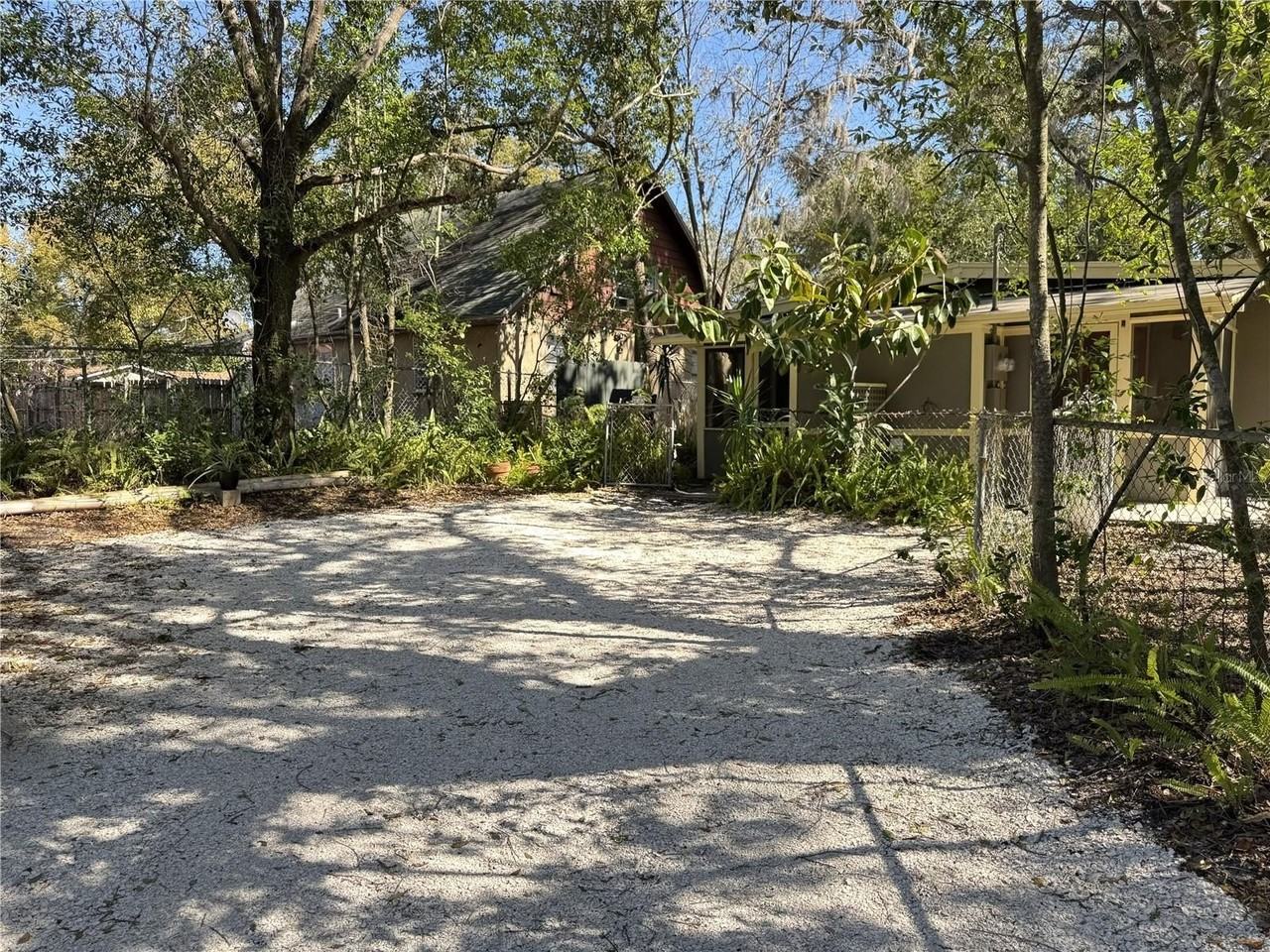 7902 N Klondyke St #2 - Photo 3 of 15