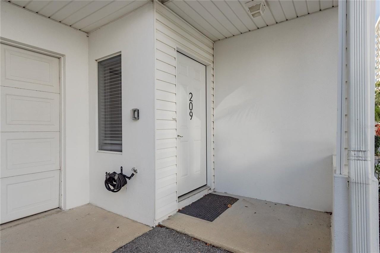 320 Island Way #209 - Photo 5 of 50