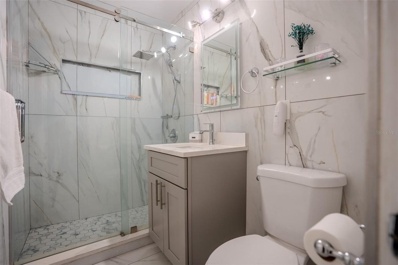 6480 34th Ter N - Photo 7 of 10