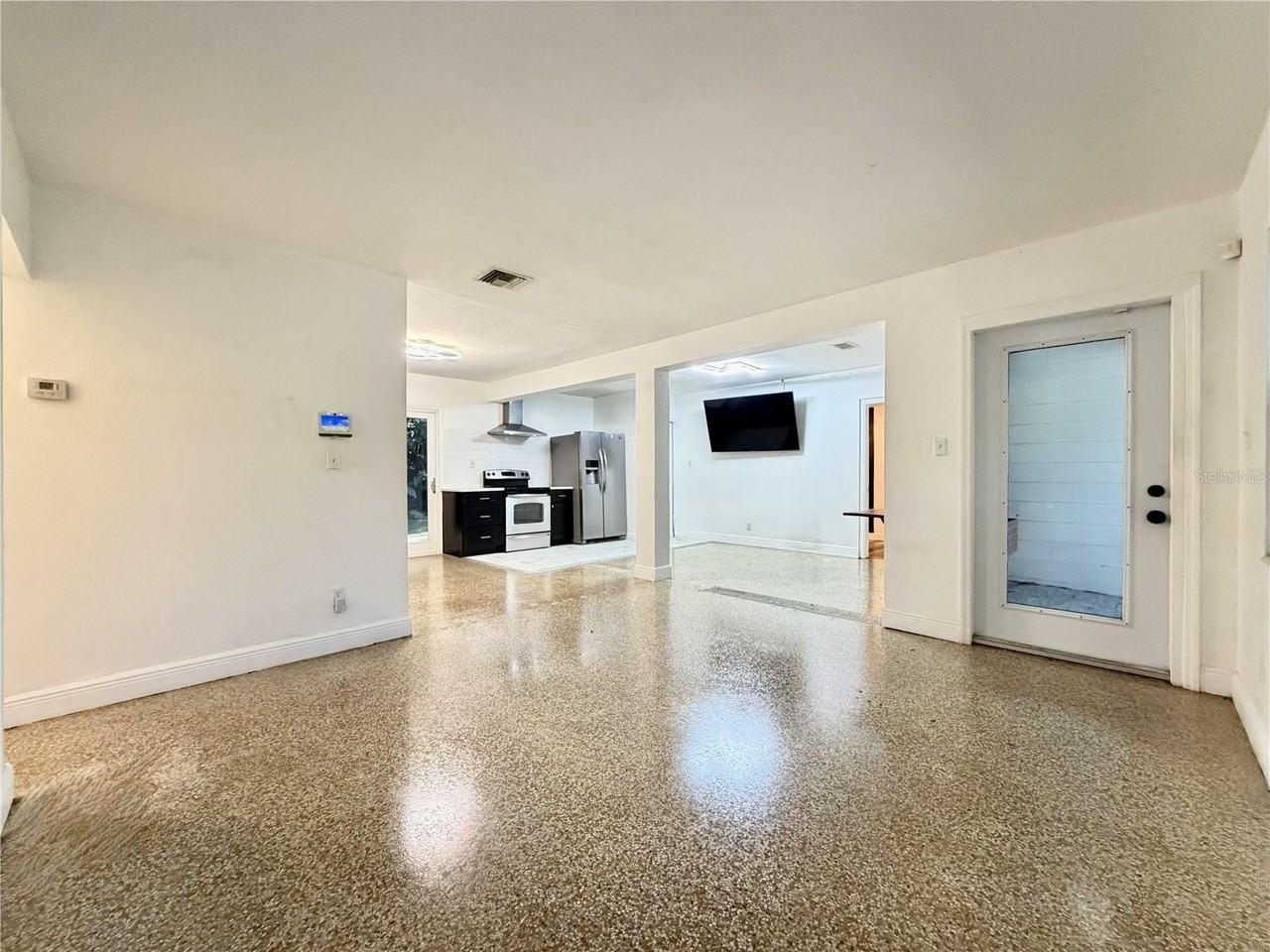 844 35th Ave S - Photo 6 of 28