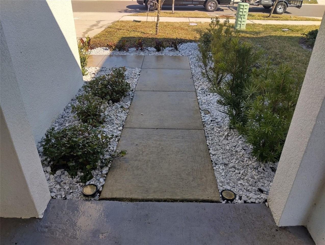 8309 Hardy Bay Loop - Photo 3 of 27