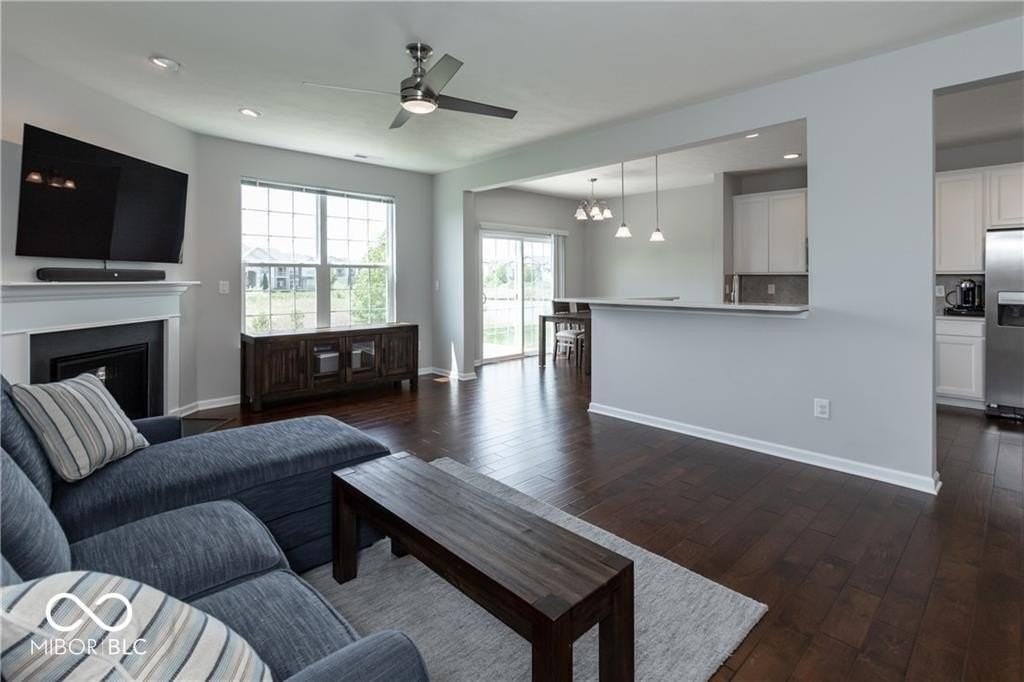 9603 Prairie Smoke Dr - Photo 4 of 20