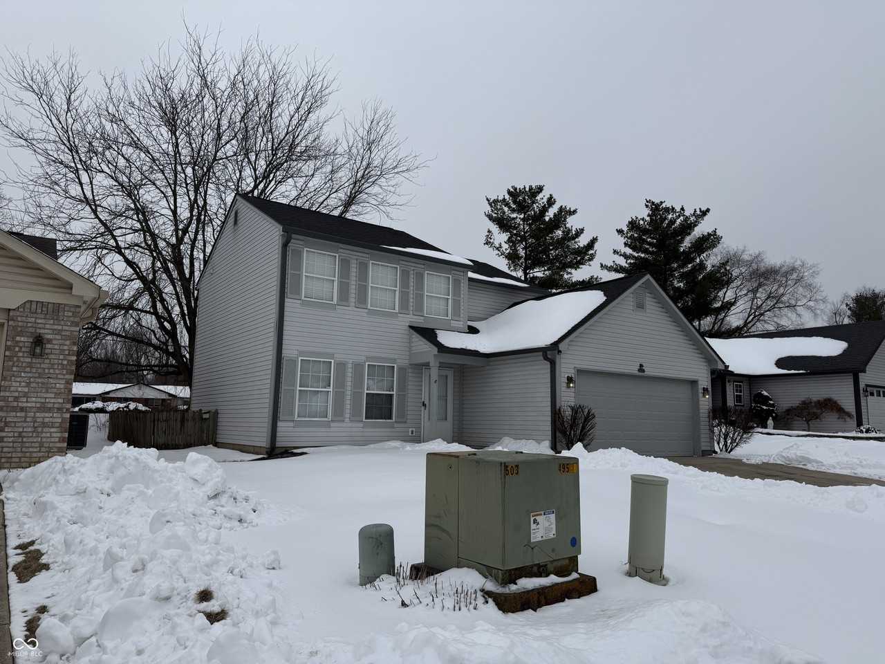 5643 Imperial Woods Cir - Photo 2 of 17