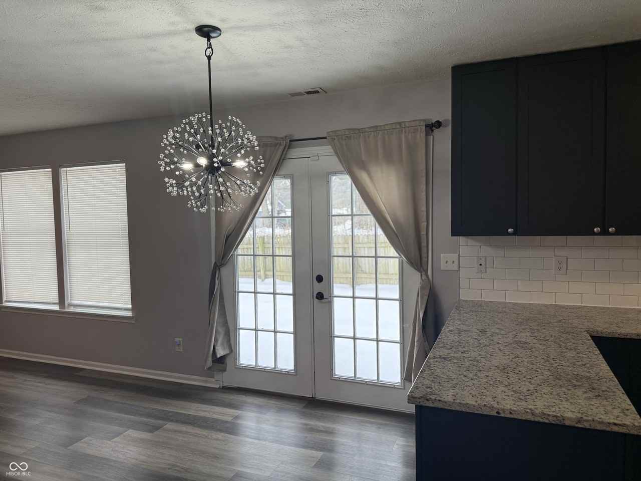 5643 Imperial Woods Cir - Photo 7 of 17