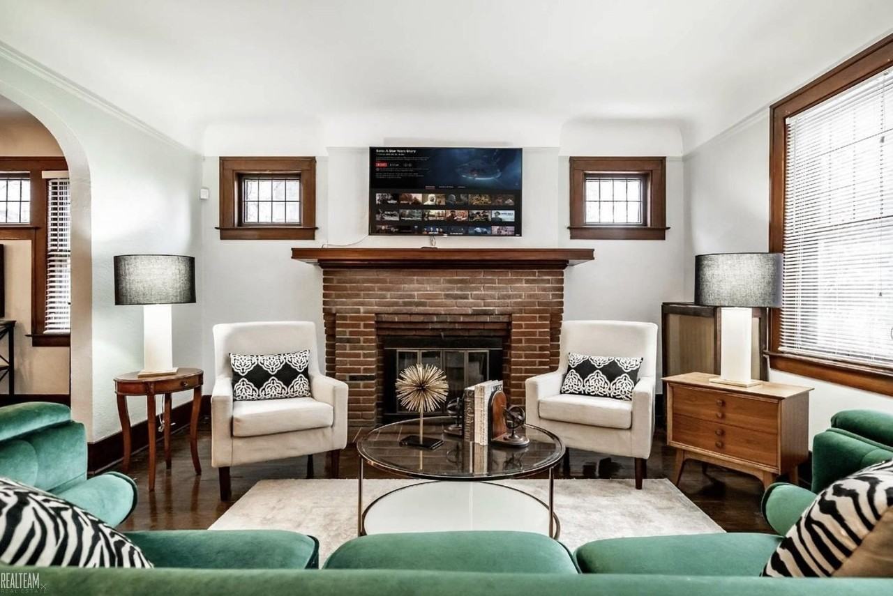 16924 Muirland St - Photo 4 of 34