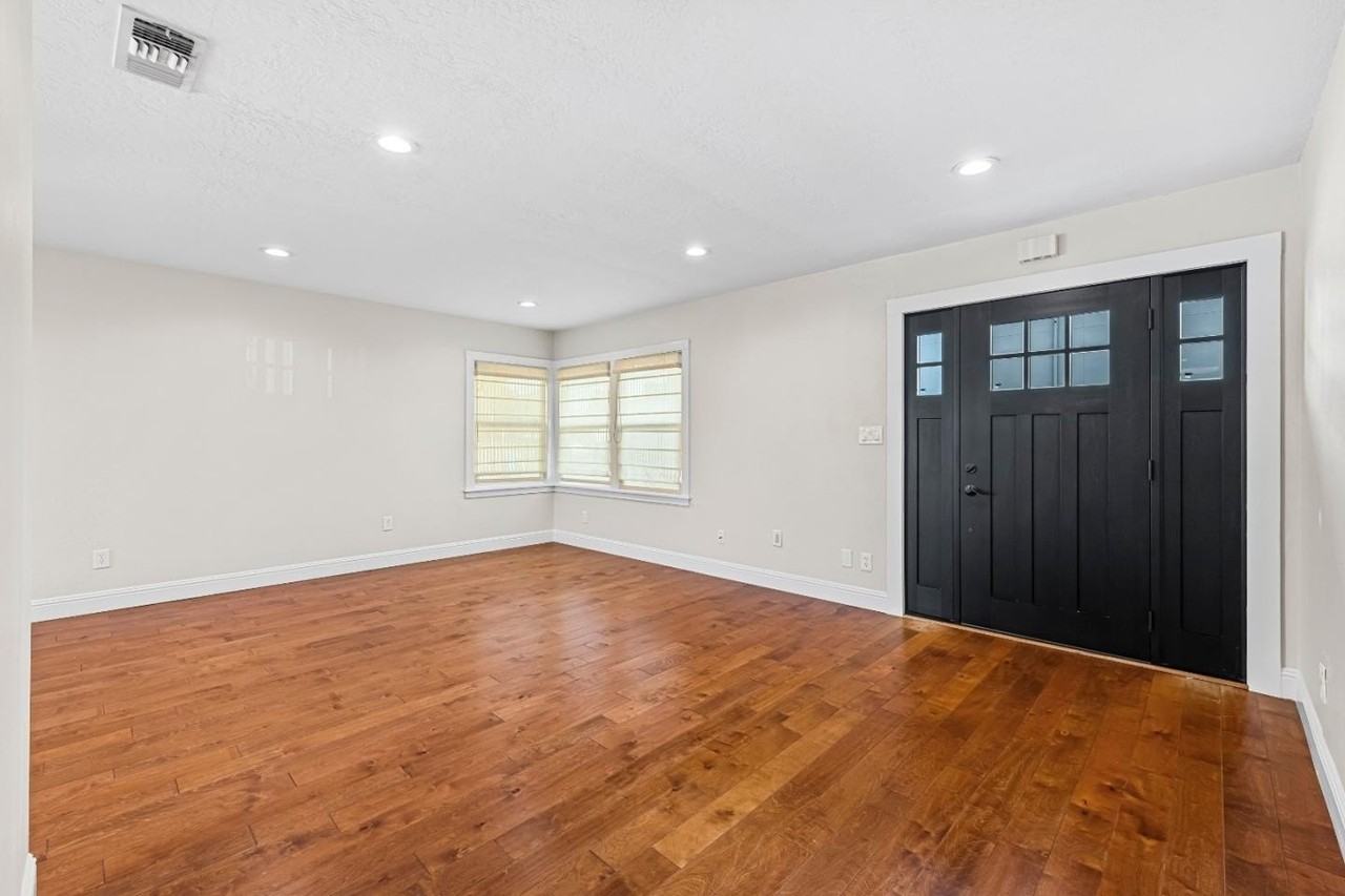 25 W Central Ave - Photo 6 of 26