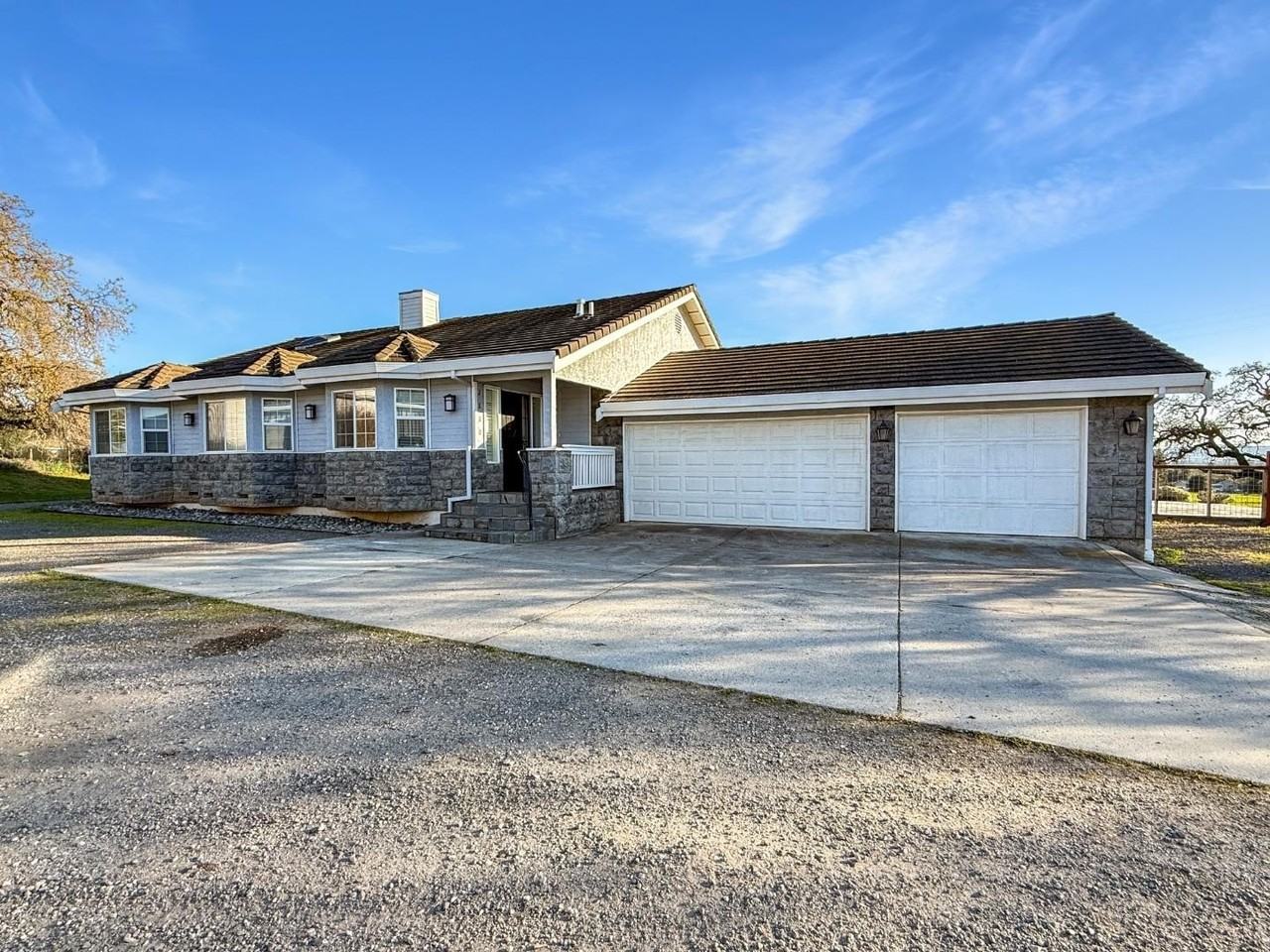 2800 Roop Rd - Photo 2 of 50