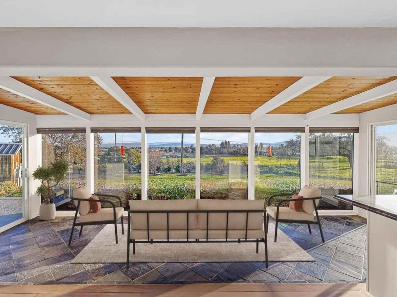 2800 Roop Rd - Photo 7 of 50