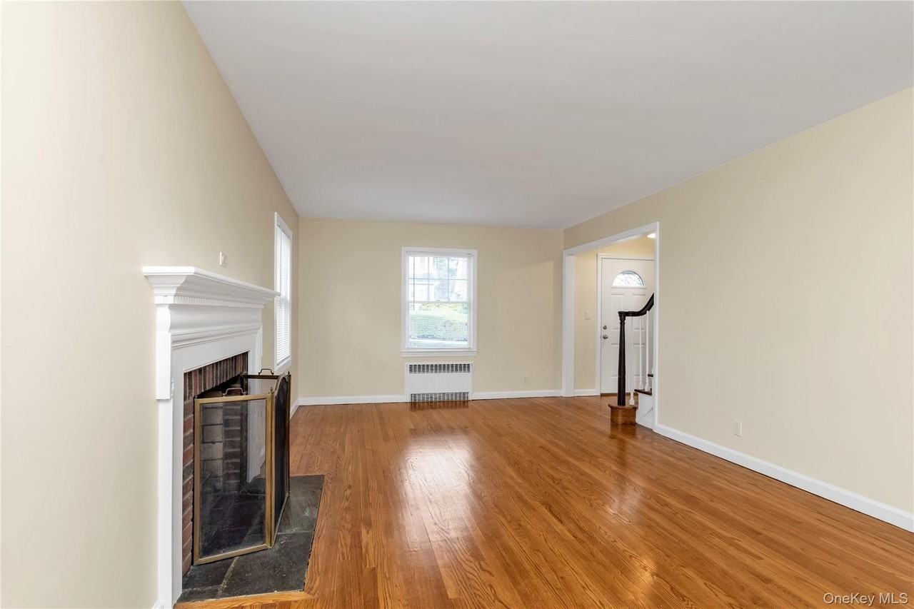 19 Anstice St - Photo 3 of 25