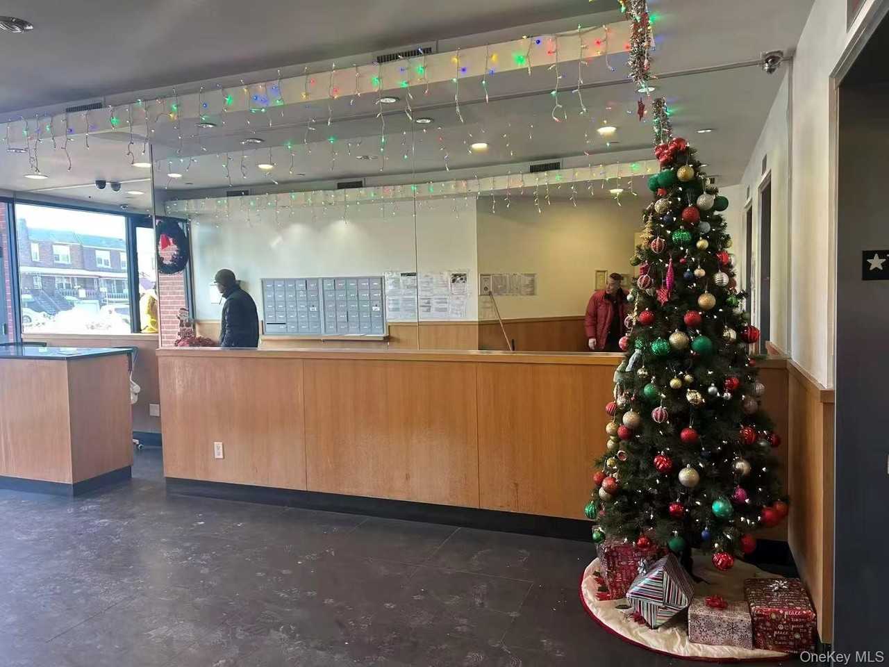 6070 Woodhaven Blvd Apt 6a #6A - Photo 6 of 6