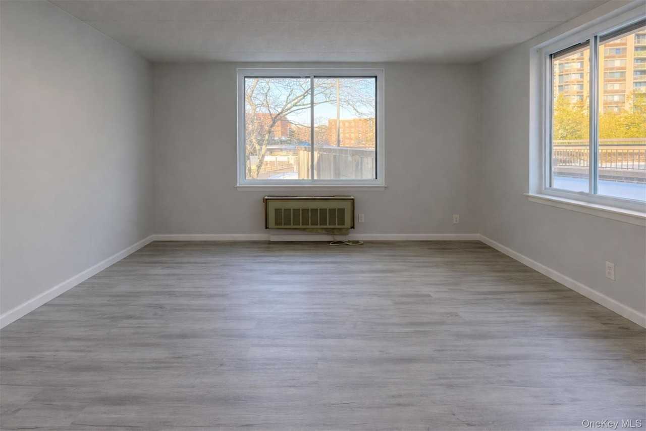 20933 26th Ave #1C - Photo 5 of 9