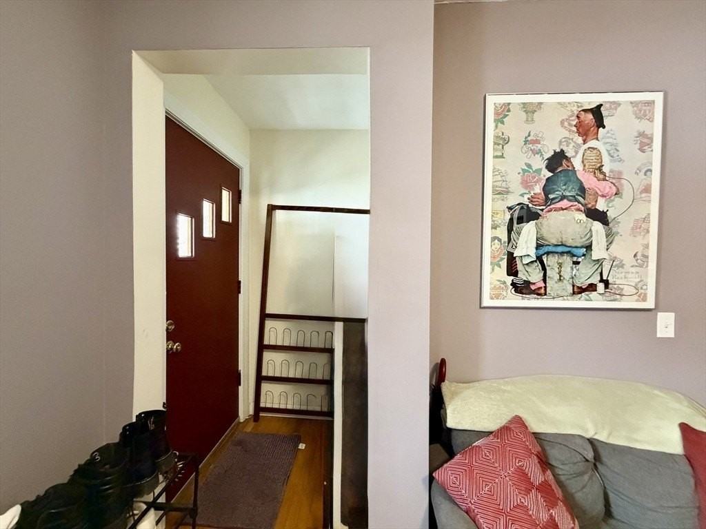 274 Newtonville Ave Unit 274 #274 - Photo 4 of 42