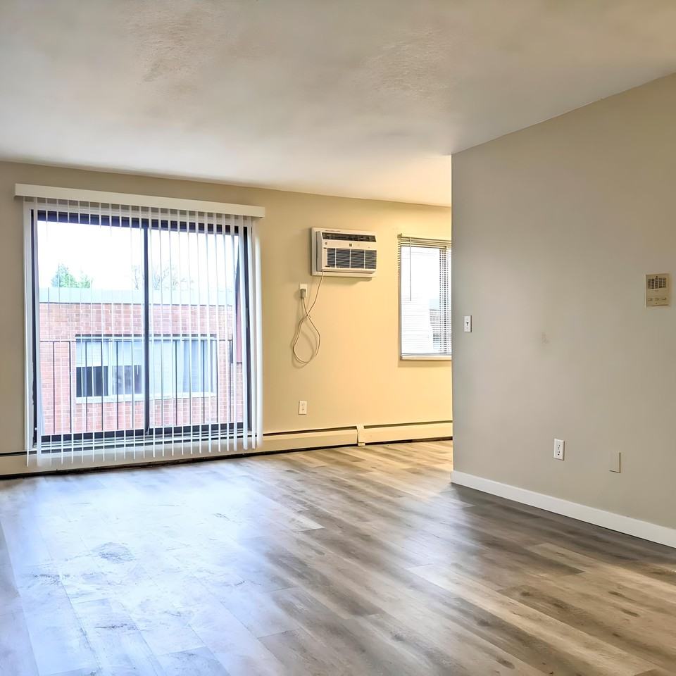 1865 Magnolia Ave E #1865-306 - Photo 2 of 22