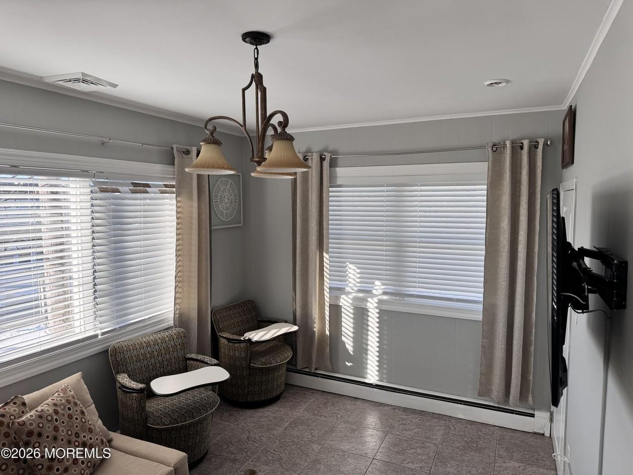 604 Se Central Ave - Photo 3 of 14