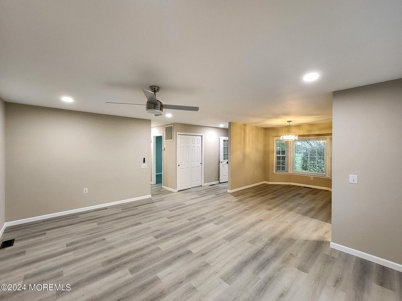 3D John Adams Ct - Photo 5 of 31