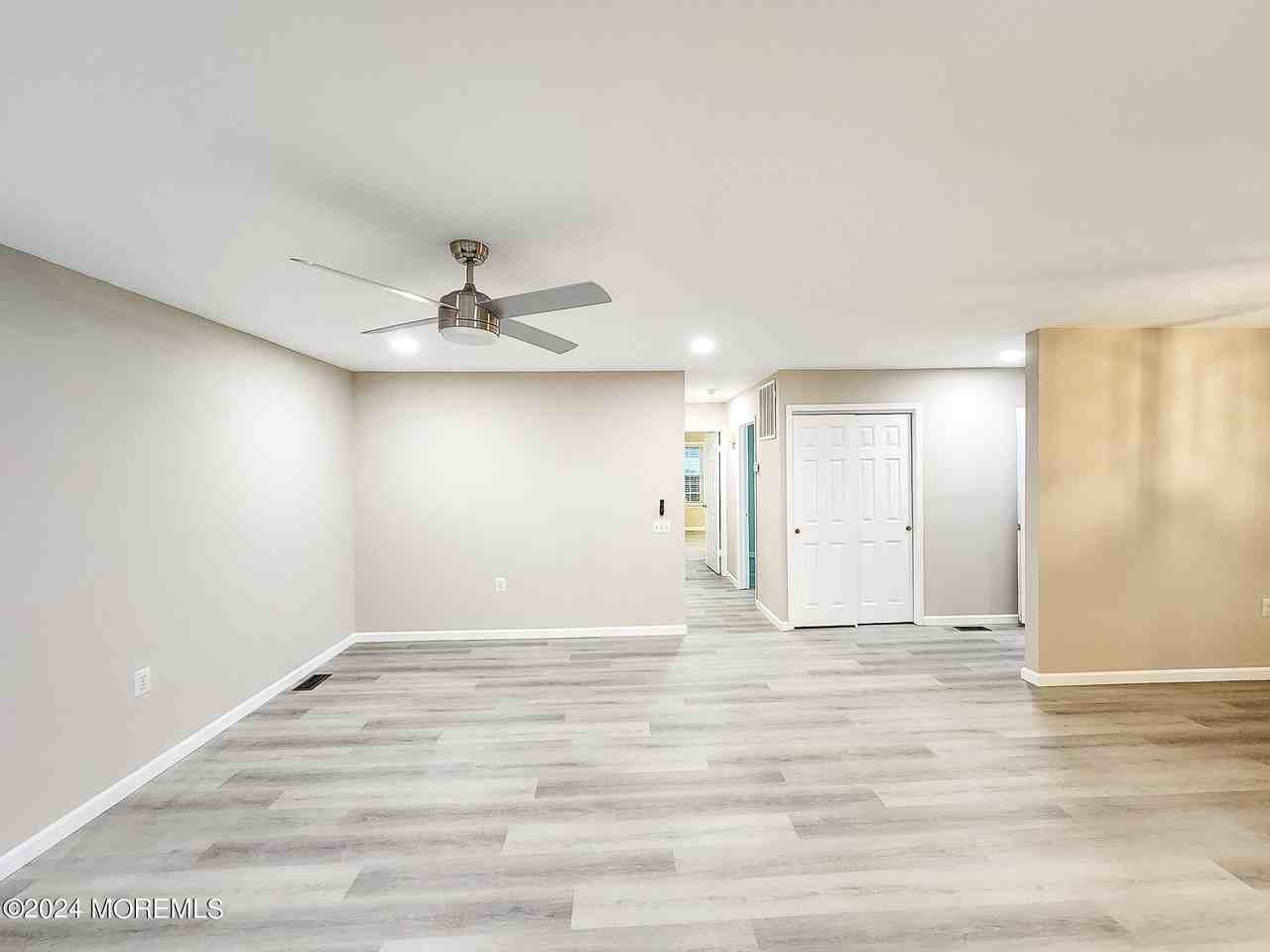 3D John Adams Ct - Photo 6 of 31