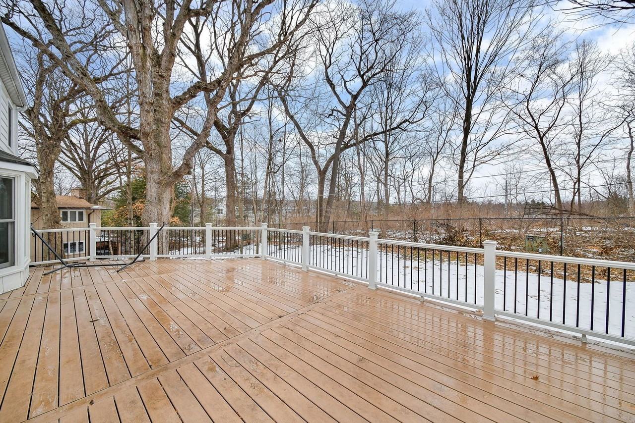 945 Anne Rd - Photo 7 of 36