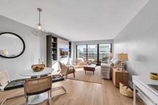 2020 N Lincoln Park W Apt 30l #30L - Photo 1 of 1