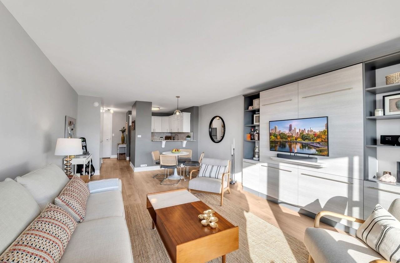 2020 N Lincoln Park W Apt 30l #30L - Photo 6 of 41