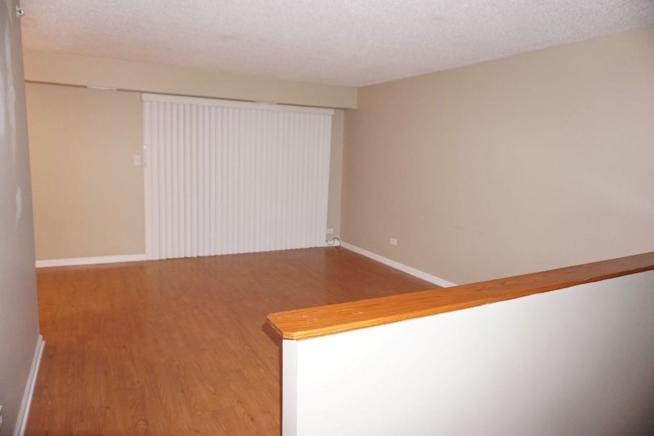 913 Casey Ct Apt 1 #1 - Photo 5 of 15
