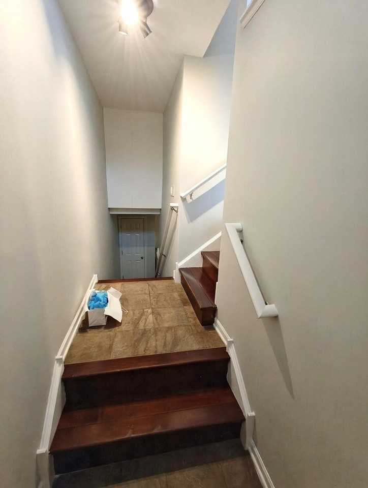 1819 Indian Hill Ln Unit 1819 #1819 - Photo 2 of 17