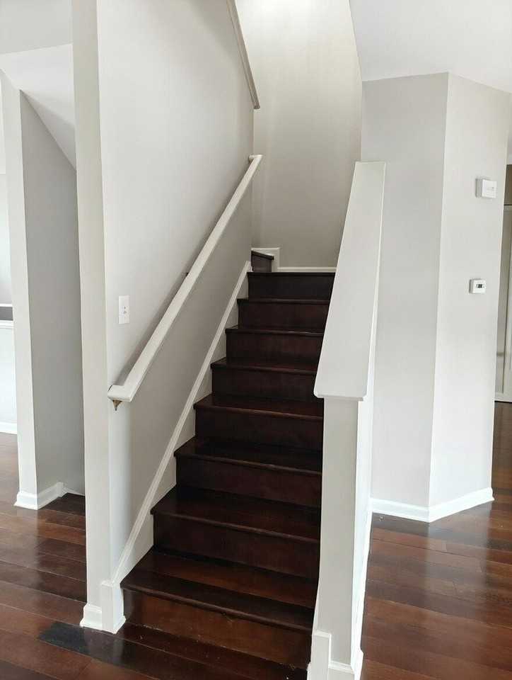 1819 Indian Hill Ln Unit 1819 #1819 - Photo 6 of 17