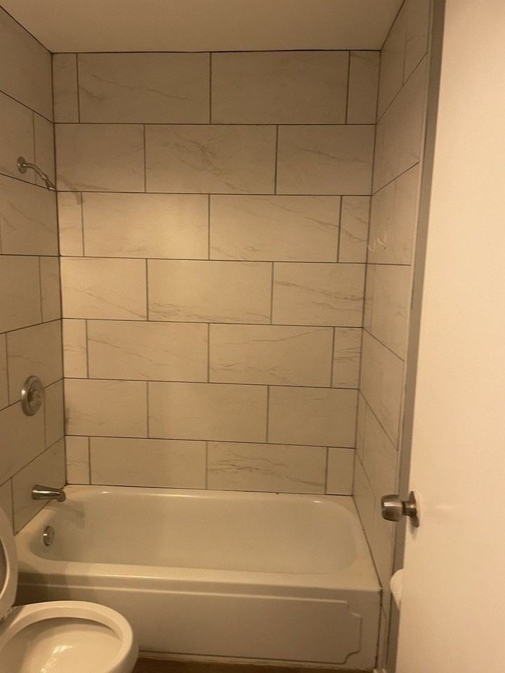 928 Jonathon Ct Apt 304 #304 - Photo 5 of 6