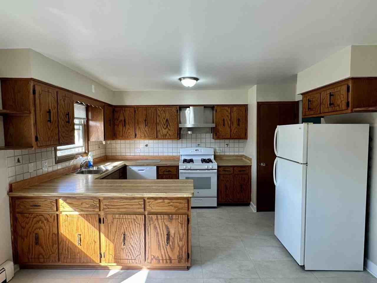 3150 N Neva Ave Apt 3c #3C - Photo 4 of 17