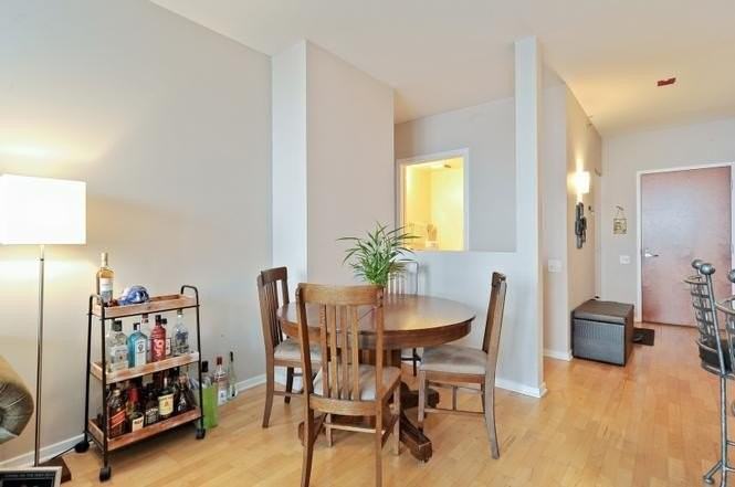 210 S Desplaines St Apt 2104 #2104 - Photo 6 of 9