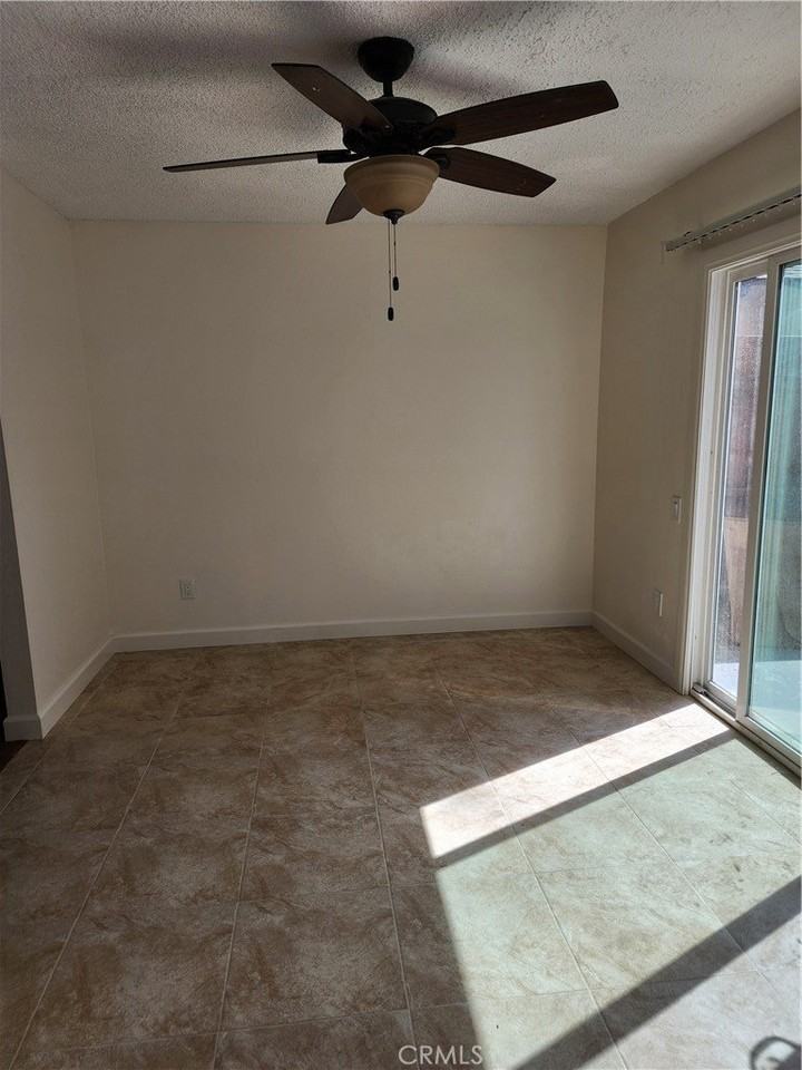 402 W Kelly Ave #A - Photo 5 of 13