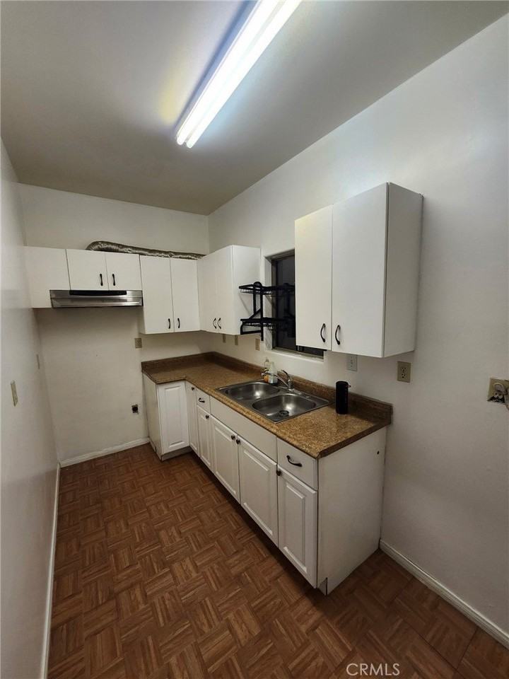 38870 Newberry St - Photo 4 of 5