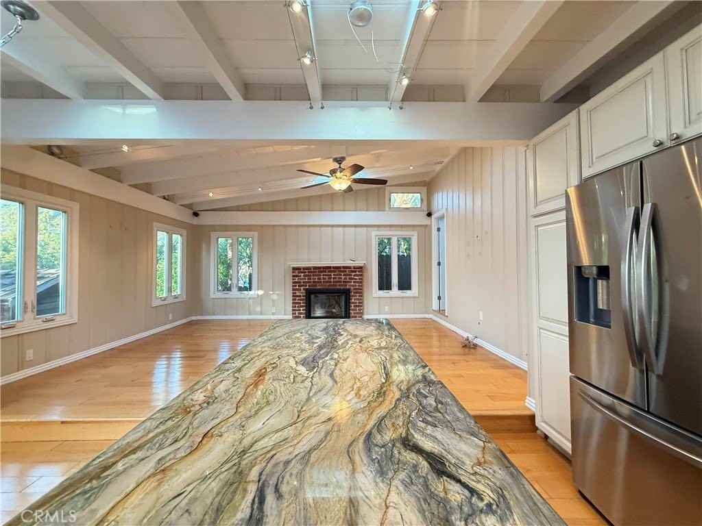 615 Saint Anns Dr - Photo 5 of 12