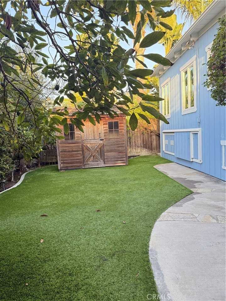 615 Saint Anns Dr - Photo 6 of 12