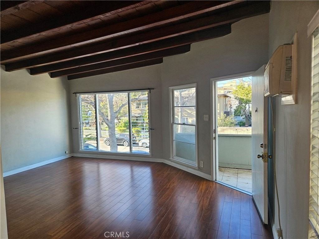 3712 W HEFFRON 1/2 - Photo 3 of 11