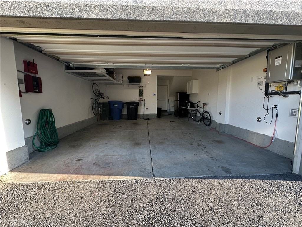 17612 Garden House Ln - Photo 4 of 31