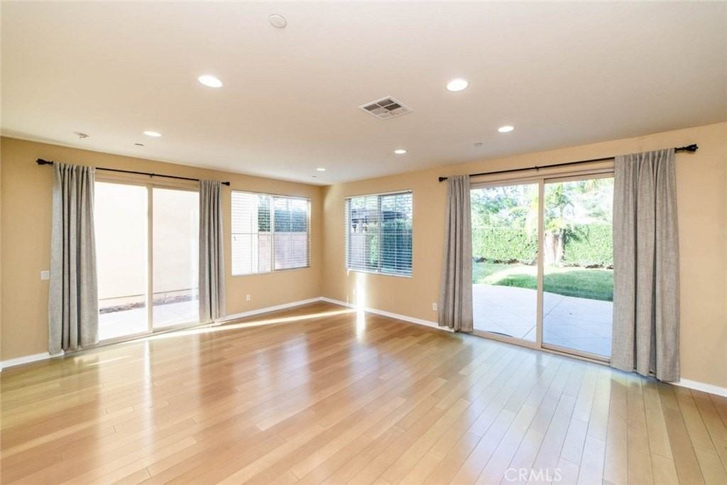 168 Desert Bloom - Photo 6 of 41