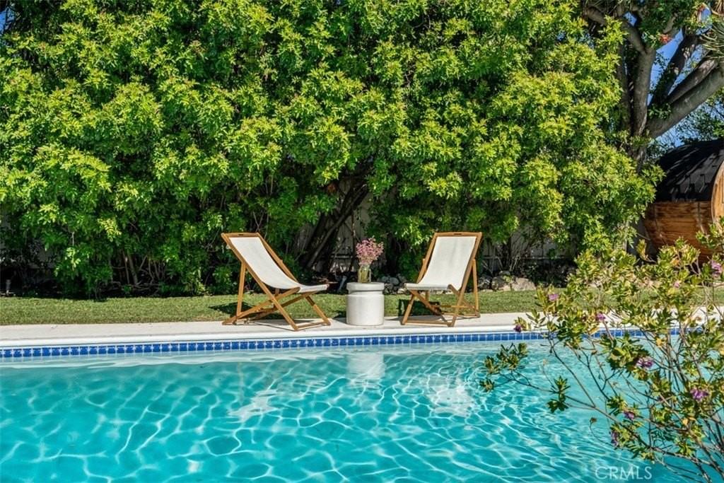 820 Presidio Dr - Photo 6 of 43