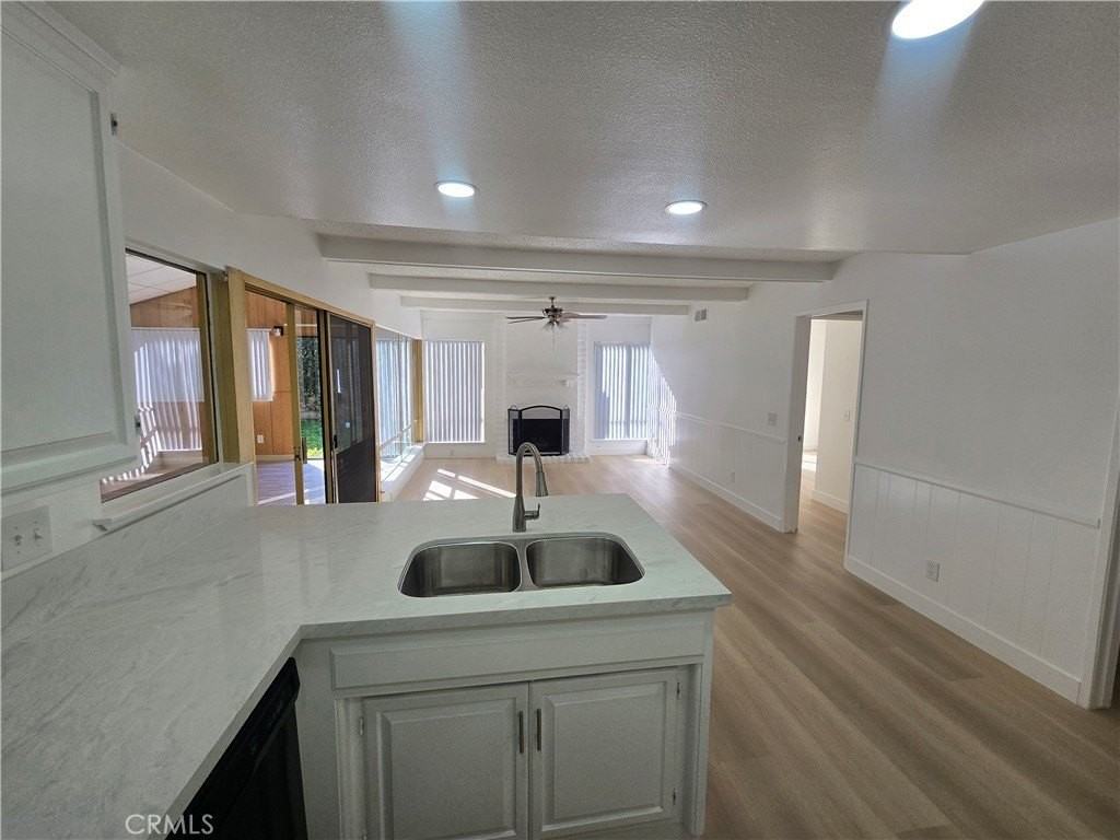 9042 Oceanwood Dr - Photo 6 of 24