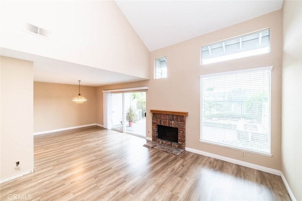 25 Parkman Rd E - Photo 2 of 36