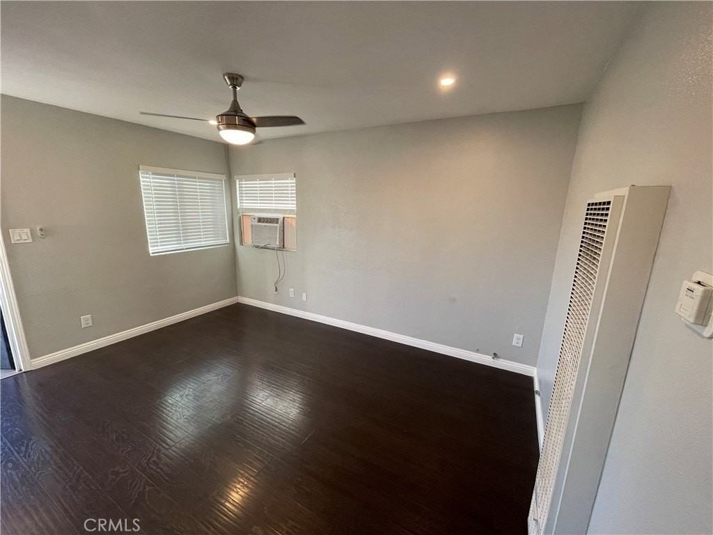 1707 W 81st St - Photo 6 of 17