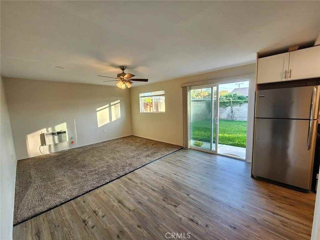 412 Delphine Pl #B - Photo 4 of 10