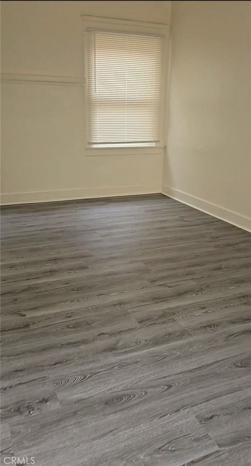 551 W 10th St #3 - Photo 4 of 22