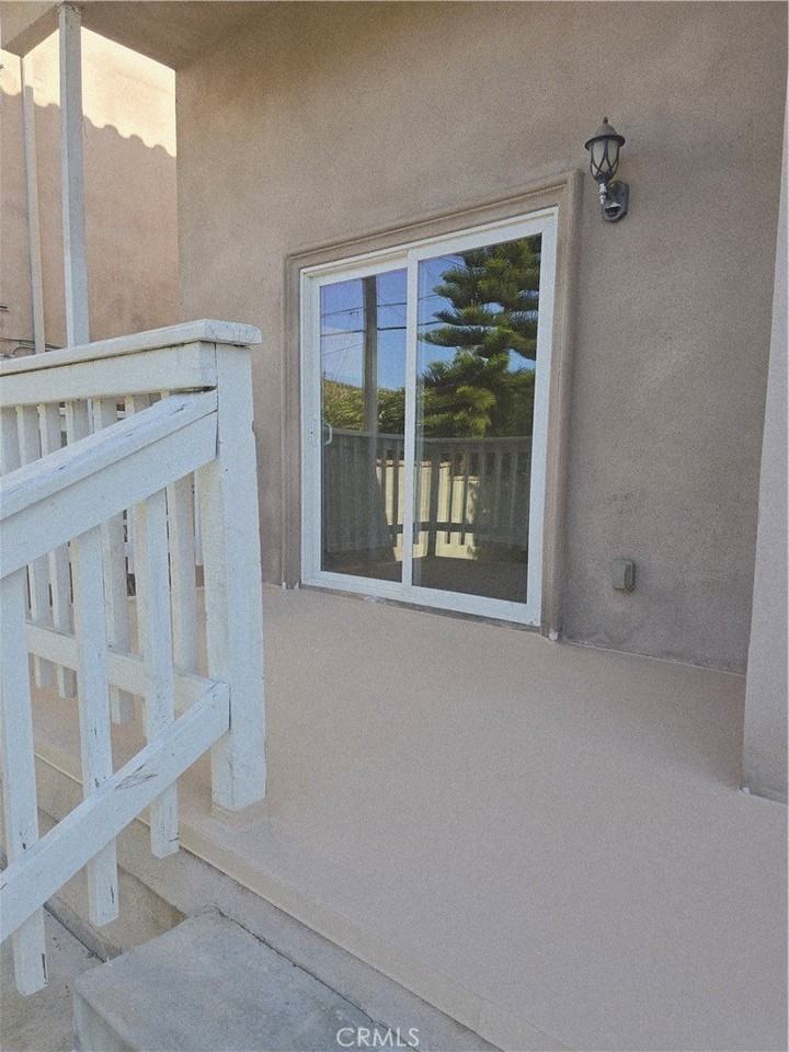 515 S Helberta Ave - Photo 3 of 22