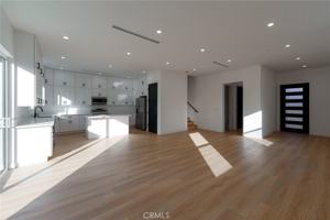 featured image of 14123 Emelita St