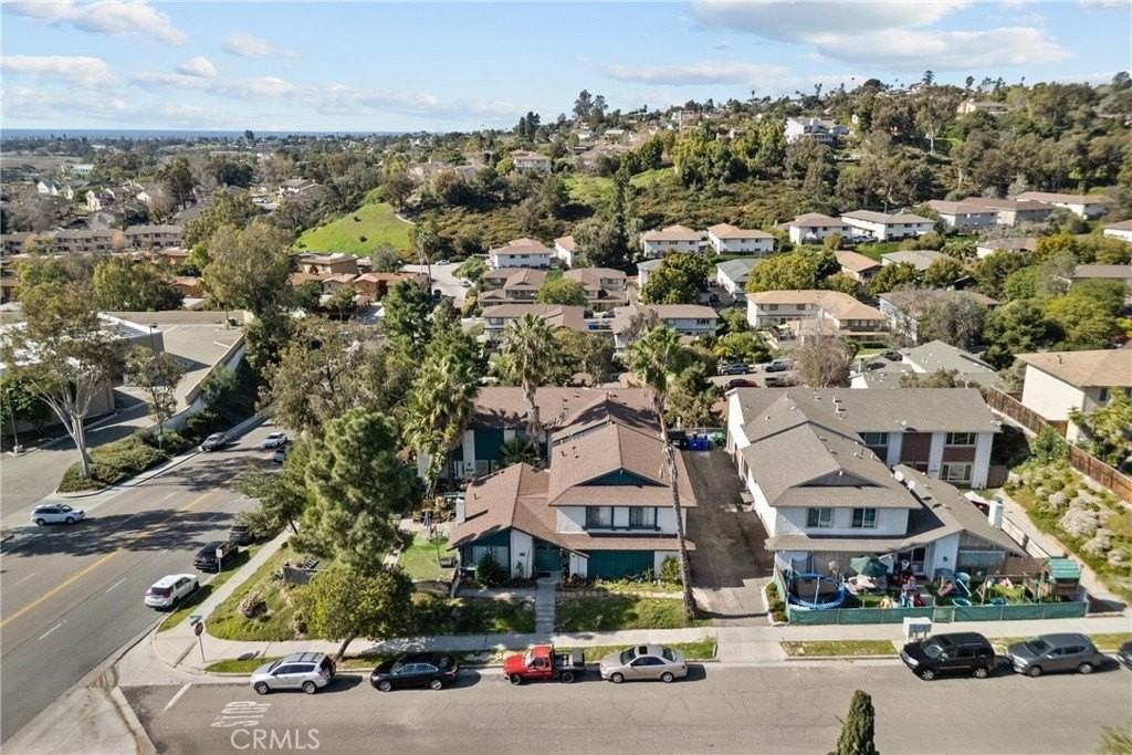 2181 Via Sonora - Photo 2 of 11